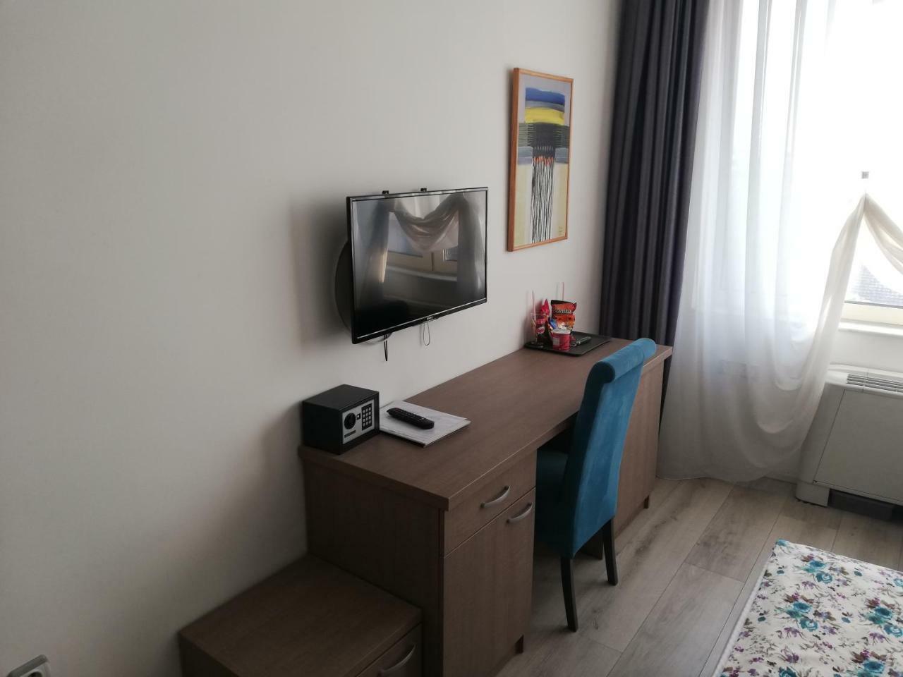 Atlas City Center Hotel Прілеп Екстер'єр фото